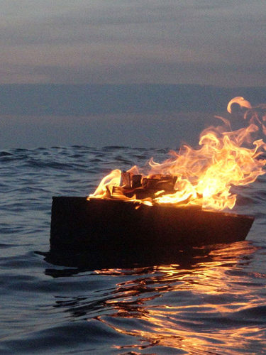 LIFE designed : Burning your boat